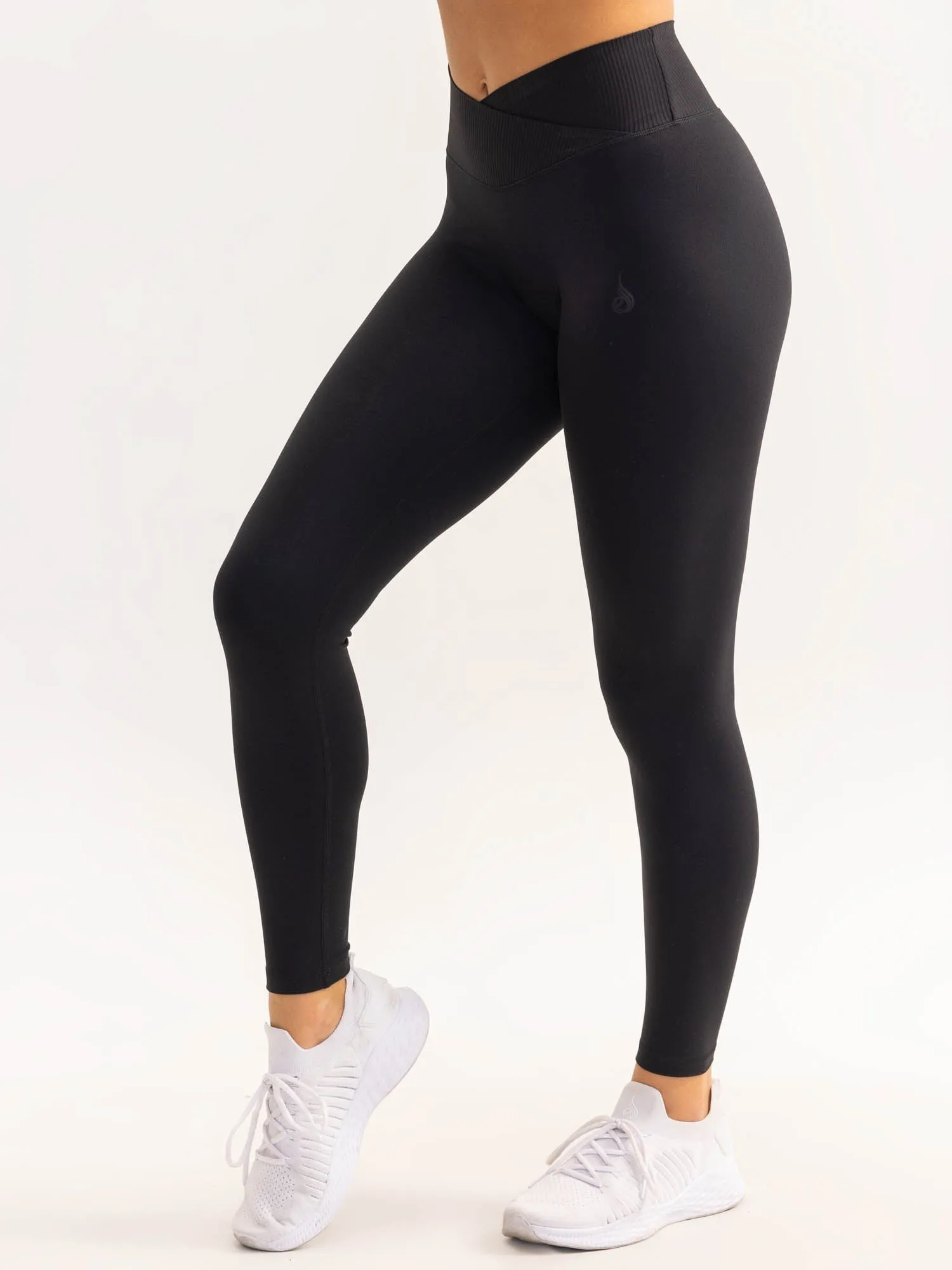 Activate Cross Over Scrunch Leggings - Black