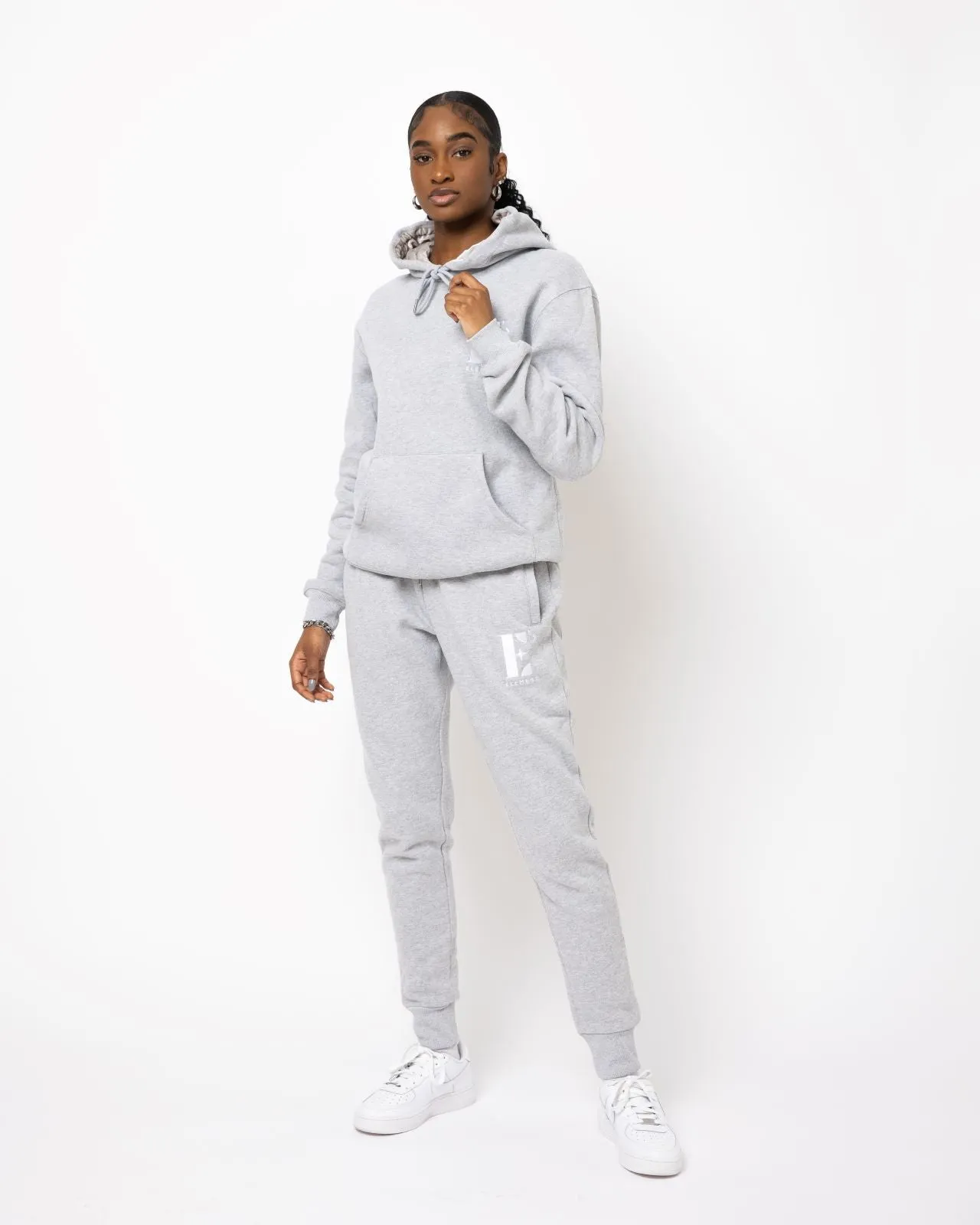 E's Element Essential Sweatsuit Set In Light Grey