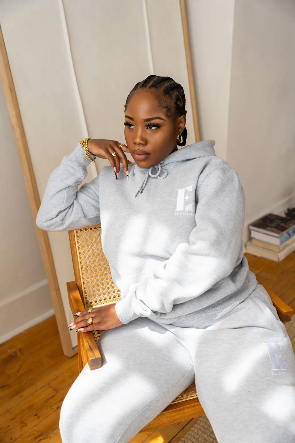 E's Element Essential Sweatsuit Set In Light Grey