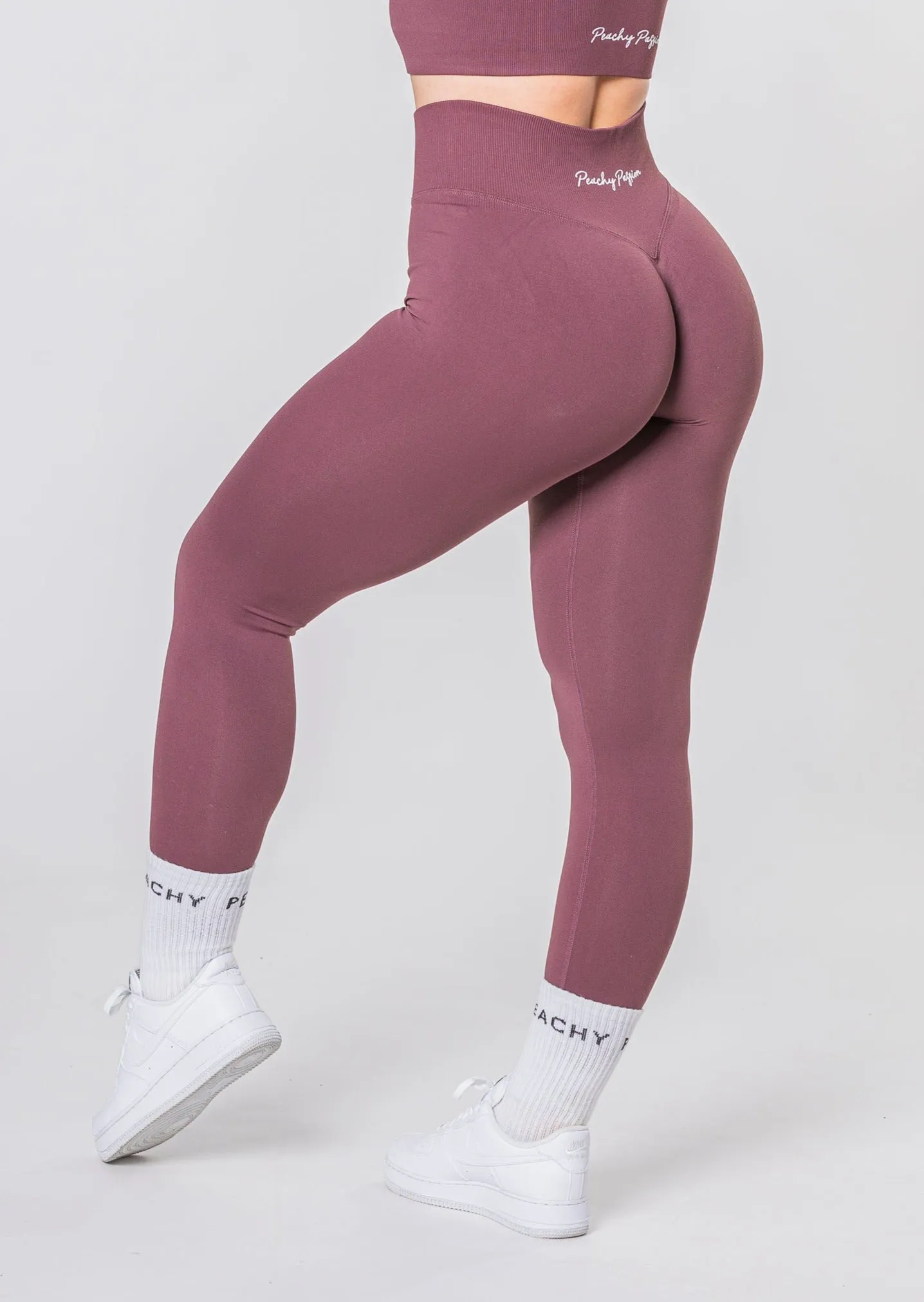 [VORBESTELLUNG] PURPOSE Scrunch Leggings