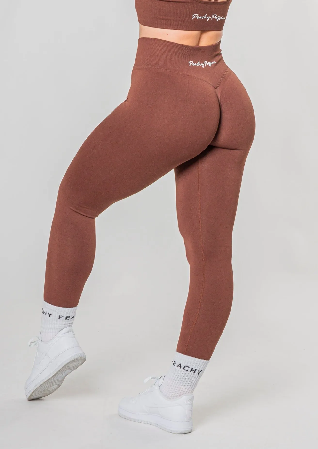 [VORBESTELLUNG] PURPOSE Scrunch Leggings