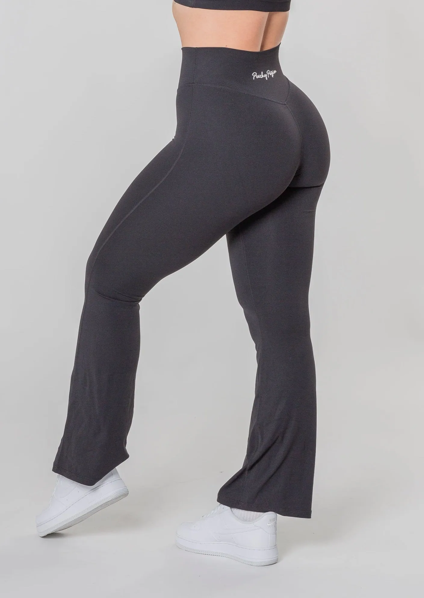 [VORBESTELLUNG] VITALITY Flared Leggings